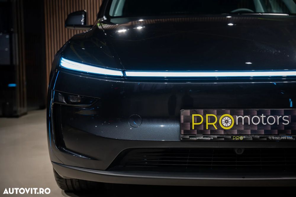 Tesla Model Y Long Range RWD - 12