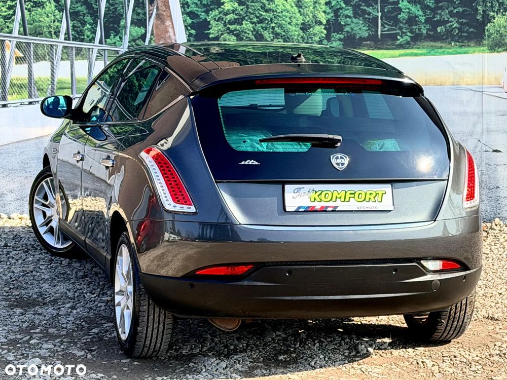 Lancia Delta 1.4 T-Jet 16v Oro - 12