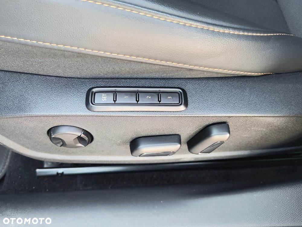 Cupra Formentor 1.4 e-Hybrid DSG - 18