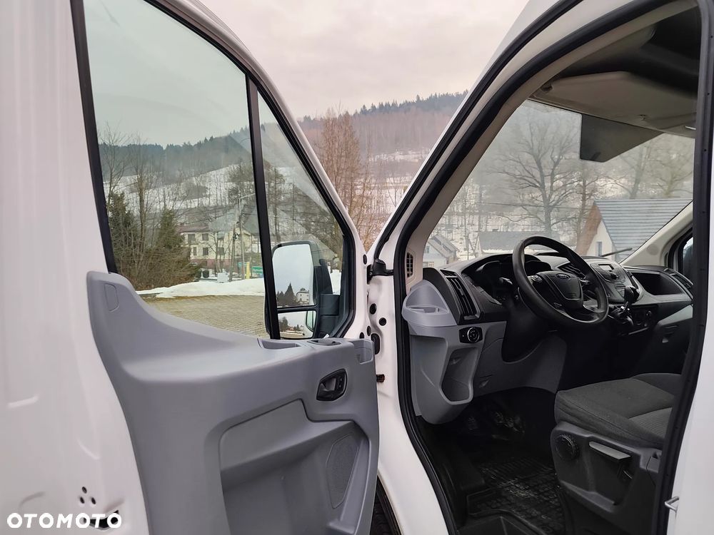 Ford Transit - 17