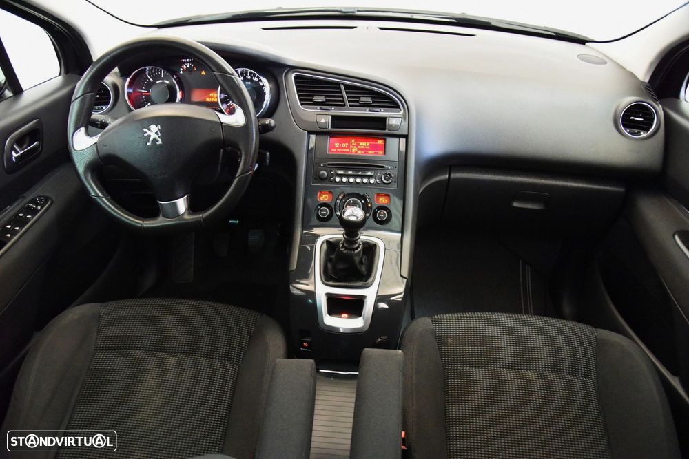 Peugeot 5008 1.6 BlueHDi Style - 17