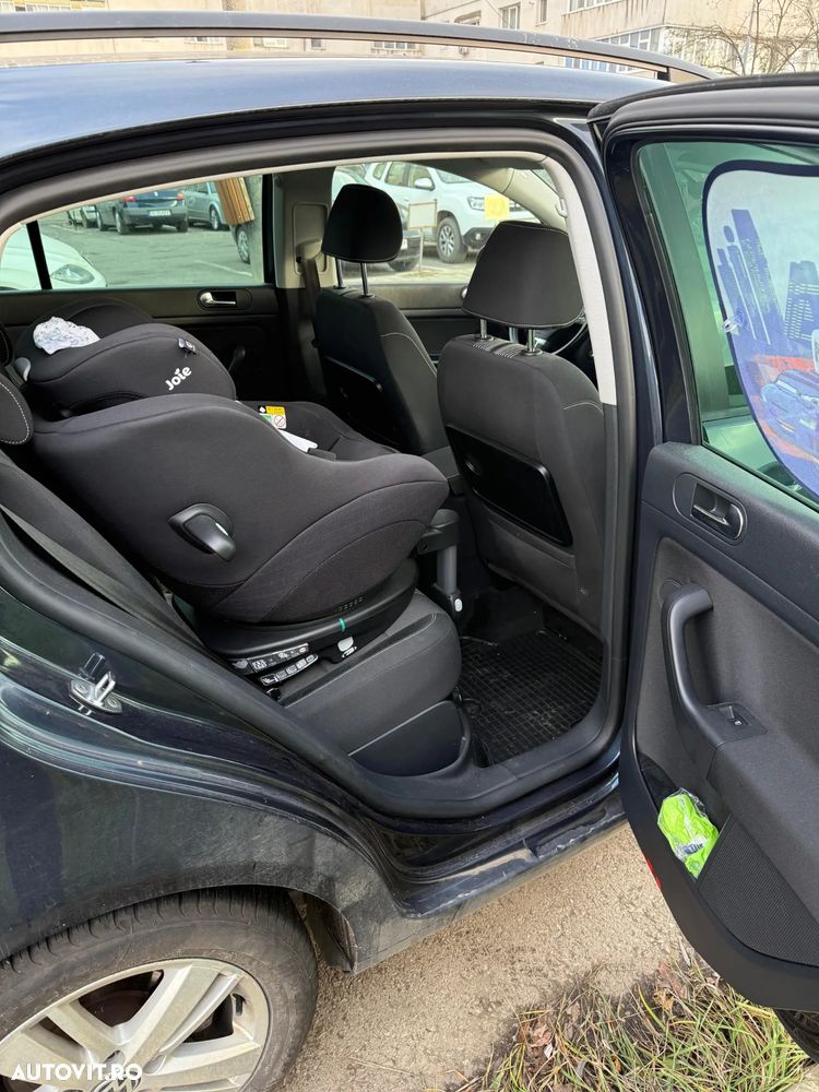 Volkswagen Golf Plus - 10