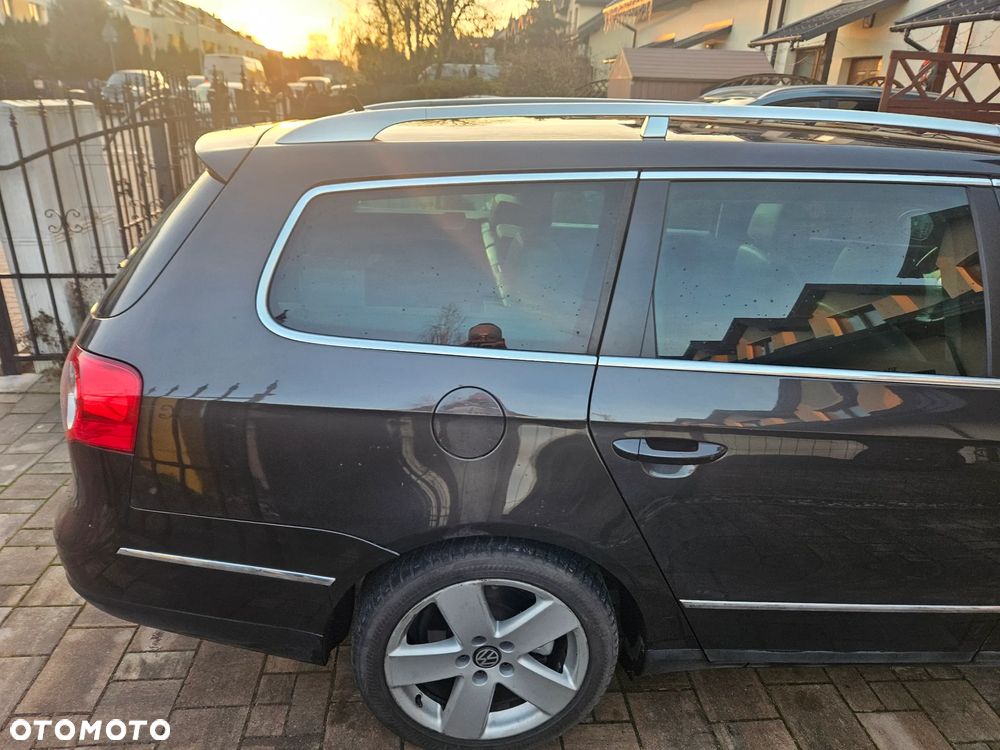Volkswagen Passat 2.0 TDI Highline - 23