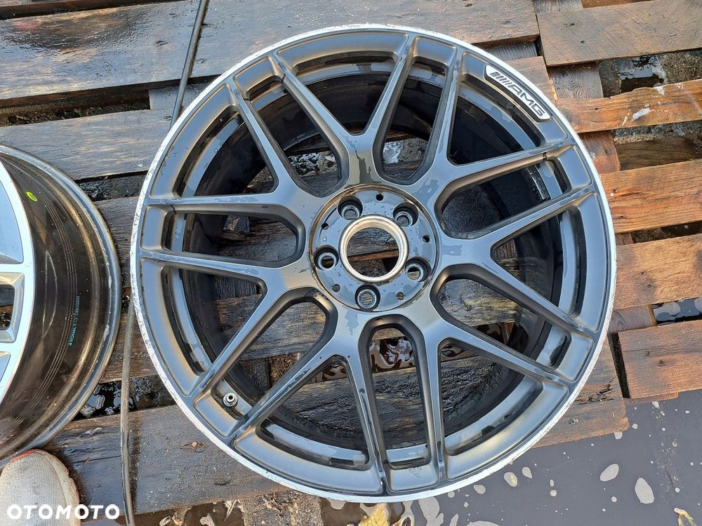 Oryg. Mercedes A-Klasa CLA 177 A177 W177 A1774012400 9j et52 AMG 4828