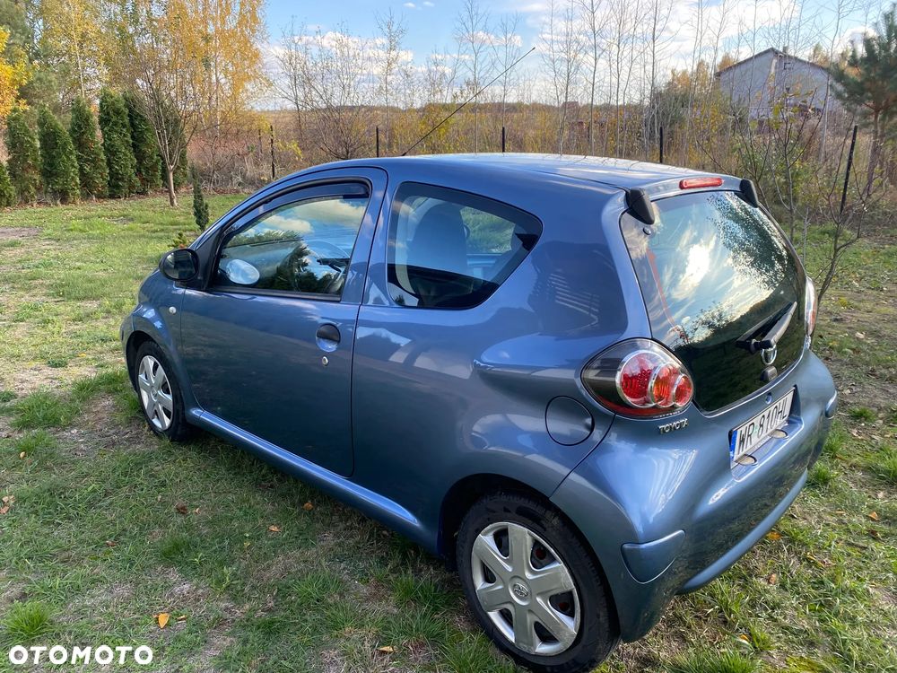 Toyota Aygo ver-1-0-vvt--i-active - 13