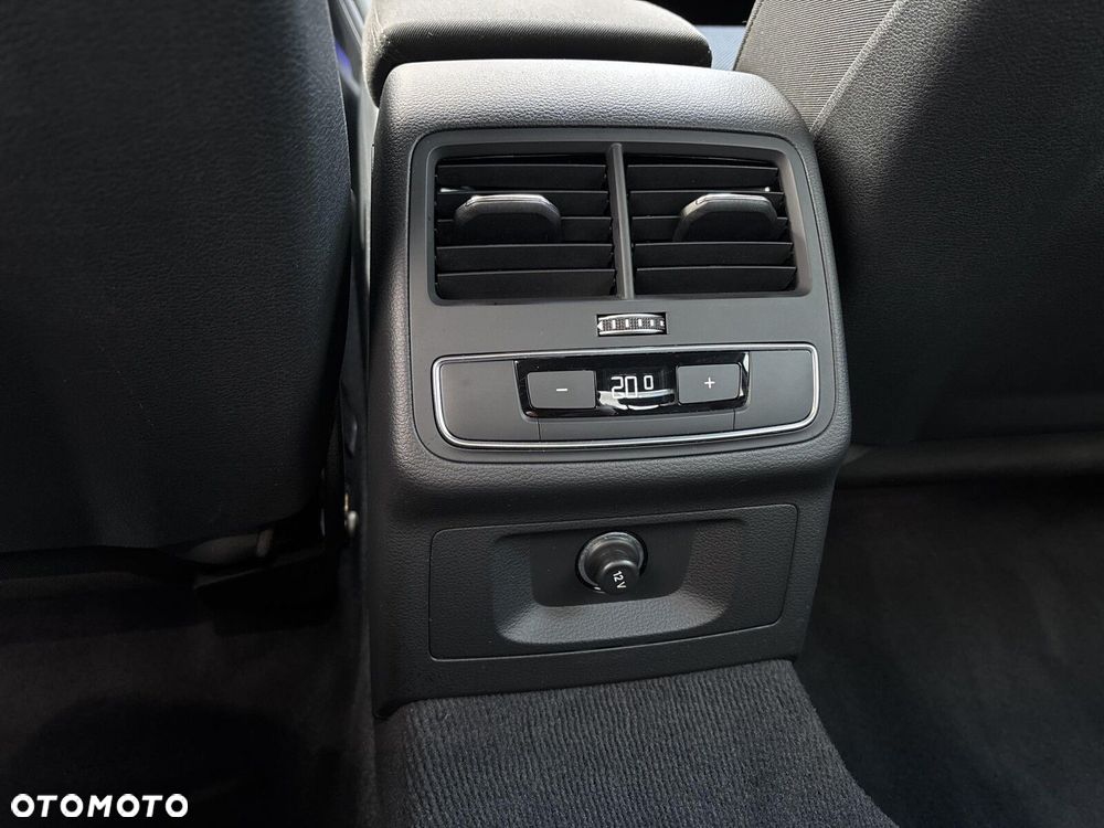 Audi A4 Limousine - 21