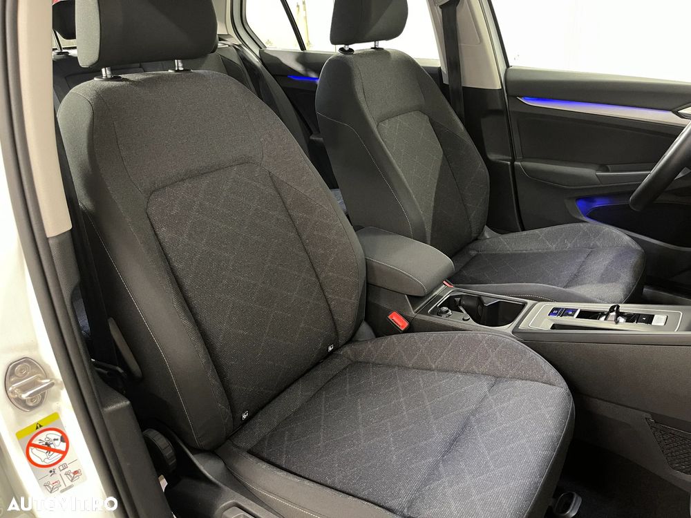 Volkswagen Golf 1.5 eTSI MHEV 150CP DSG Life - 10