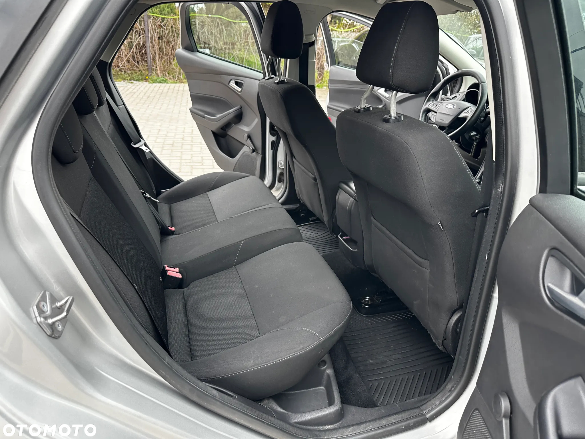 Ford Focus - 25