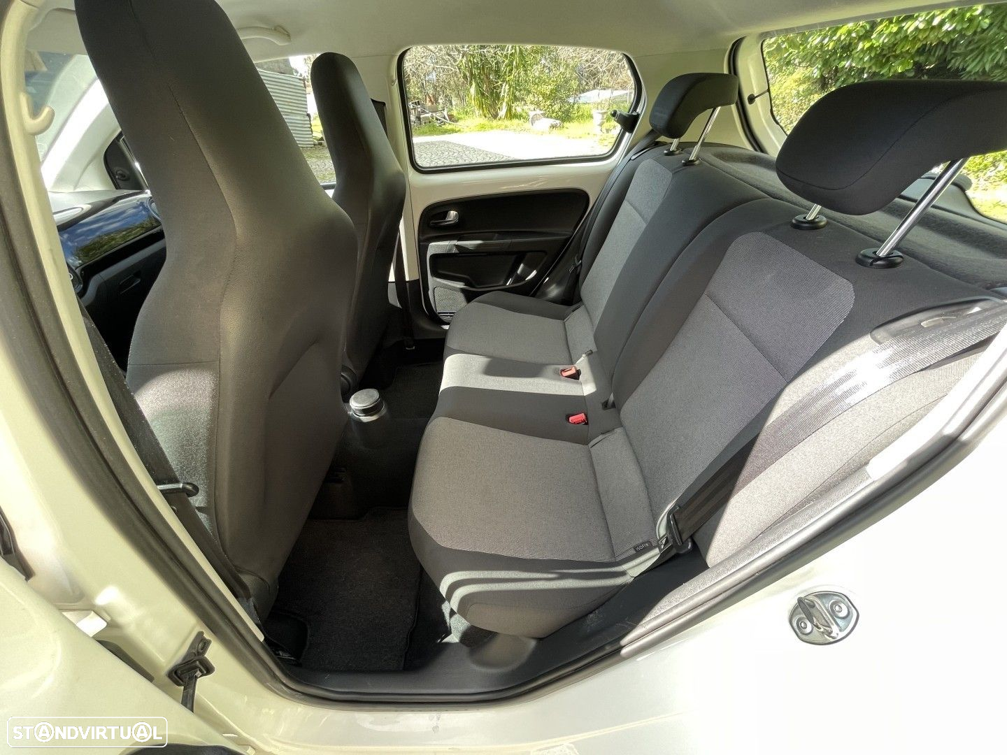 VW Up! - 7