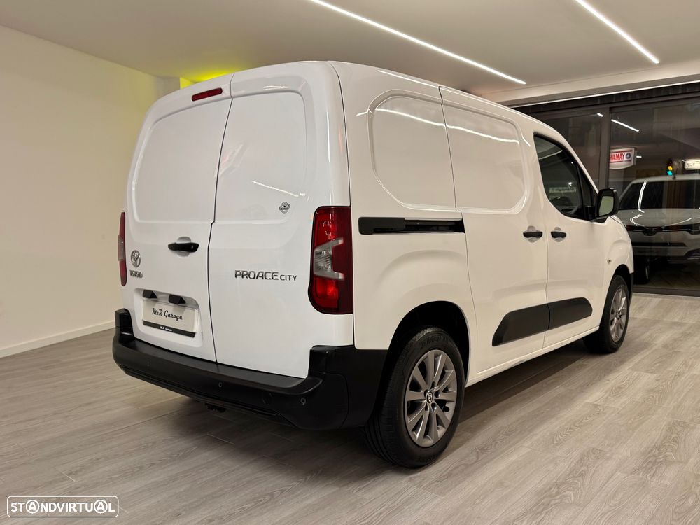 Toyota Proace City - 4