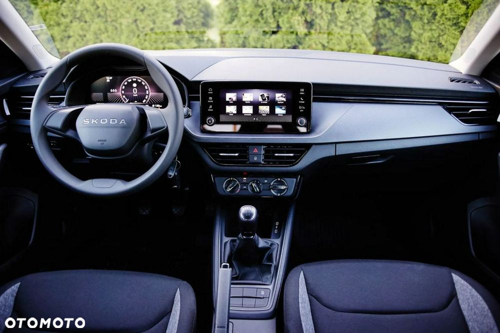 Skoda Scala 1.0 TSI Essence - 25