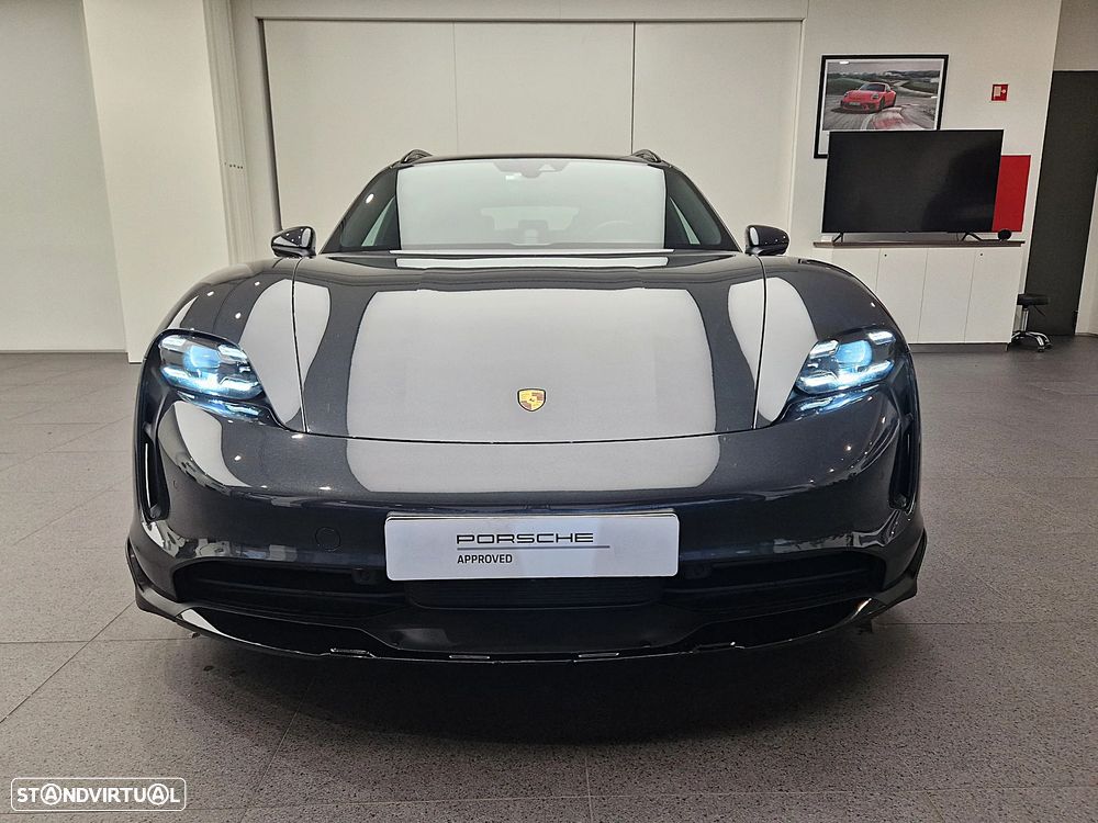 Porsche Taycan Cross Turismo 4S - 12