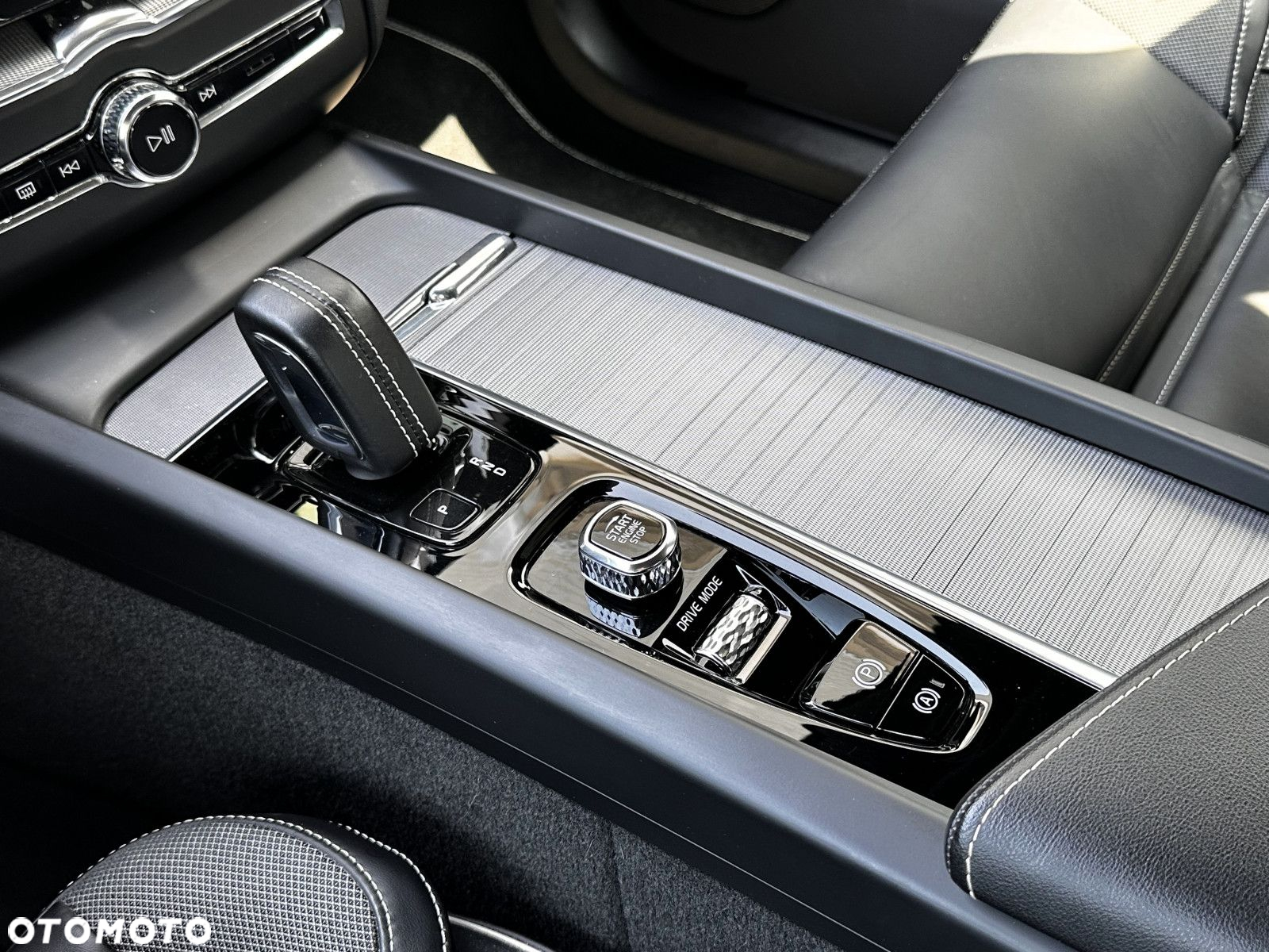 Volvo XC 60 - 25