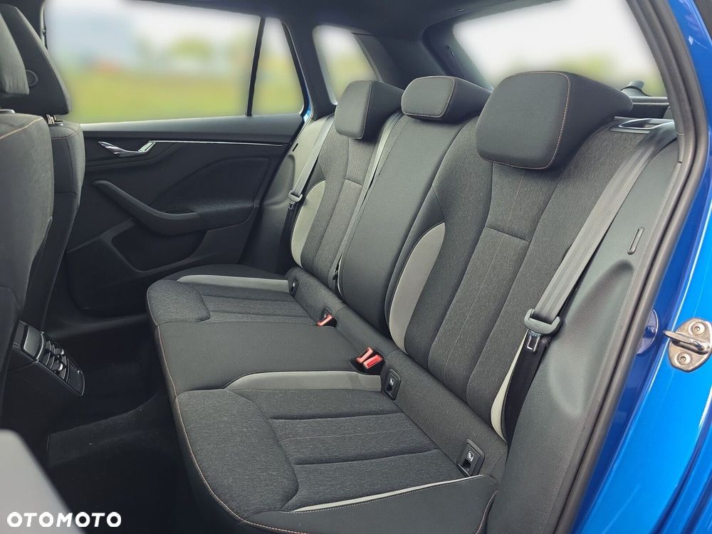 Skoda Kamiq 1.0 TSI Style - 28