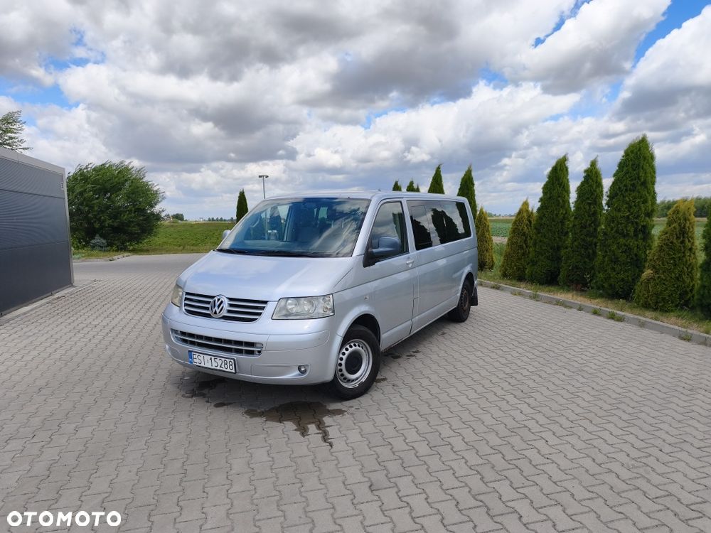 Volkswagen Caravelle - 5