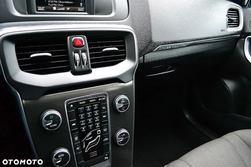 Volvo V40 Cross Country D2 Momentum - 7