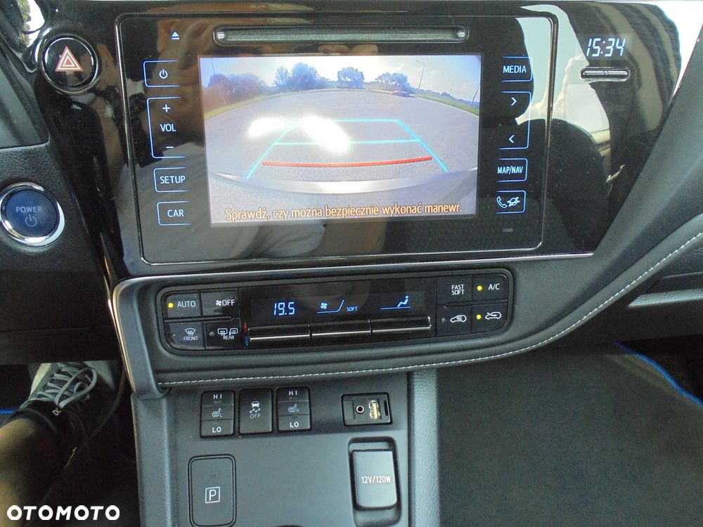 Toyota Auris - 24
