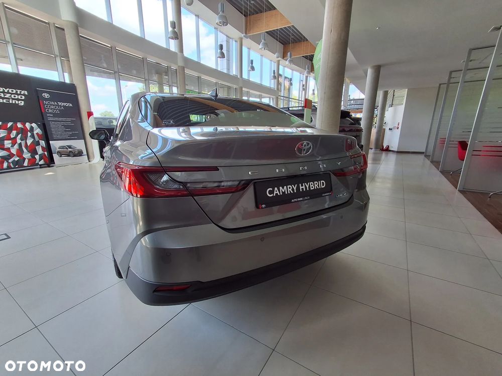 Toyota Camry 2.5 Hybrid Dynamic Force Executive e-CVT - 6
