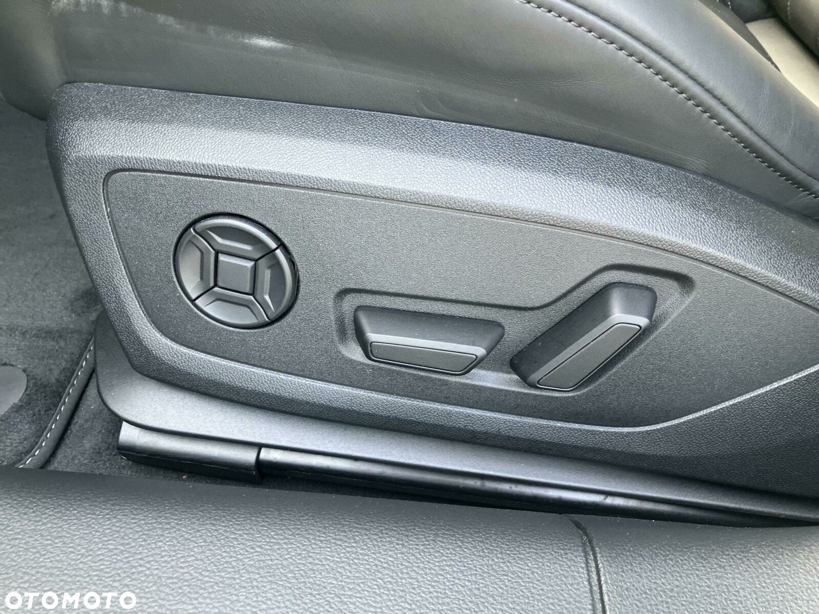 Audi A6 - 12