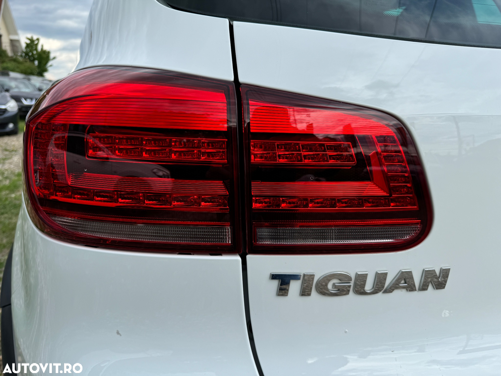 Volkswagen Tiguan 2.0 TDI BMT Sport & Style - 16