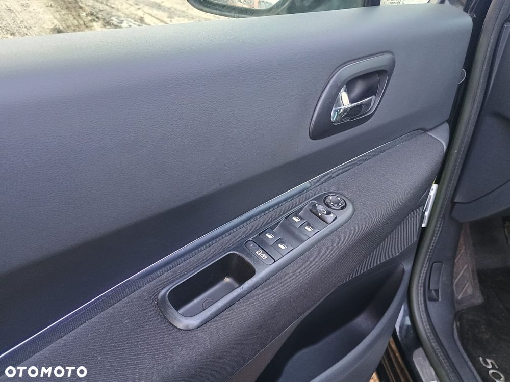 Peugeot 5008 HDI FAP 150 Family Plus - 5