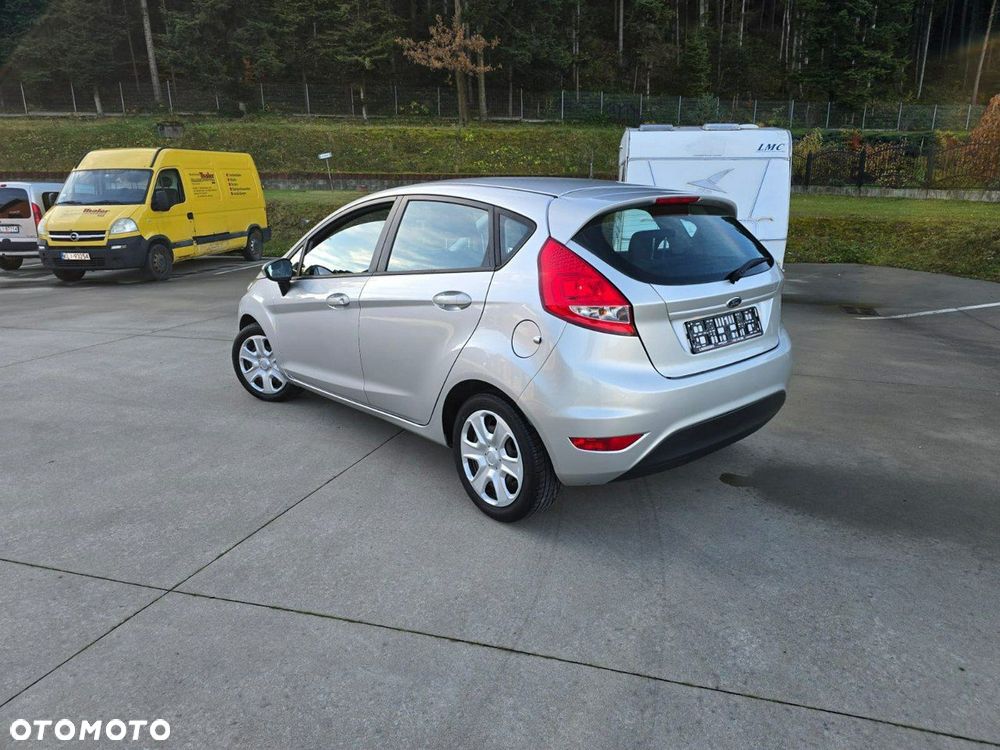 Ford Fiesta - 5