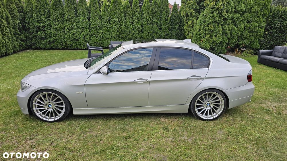 BMW Seria 3 325i - 5
