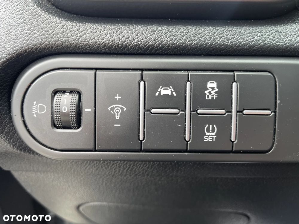 Kia Ceed 1.5 T-GDI M DCT - 21