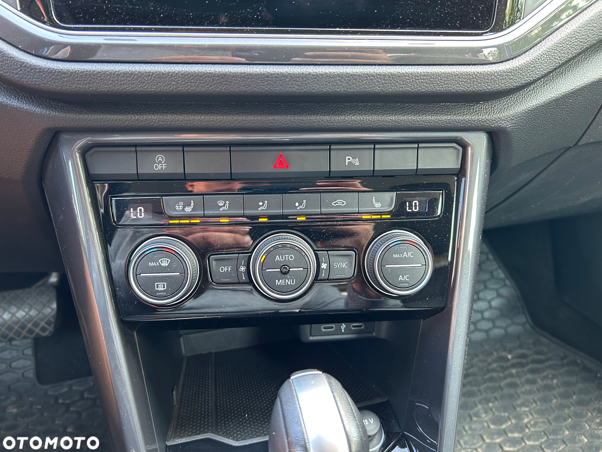 Volkswagen T-Roc 1.5 TSI ACT Premium DSG - 19