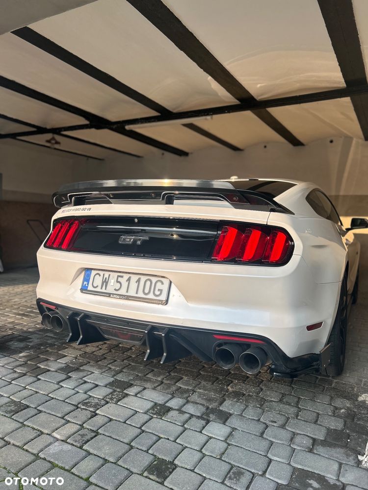 Ford Mustang - 3