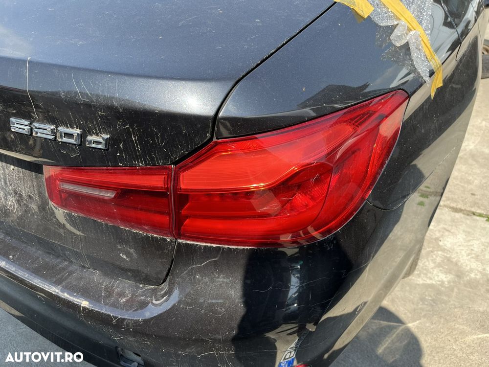 Lampa Stop Spate / Tripla Dreapta BMW Seria 5 G30 2018 Berlina Negru - 1