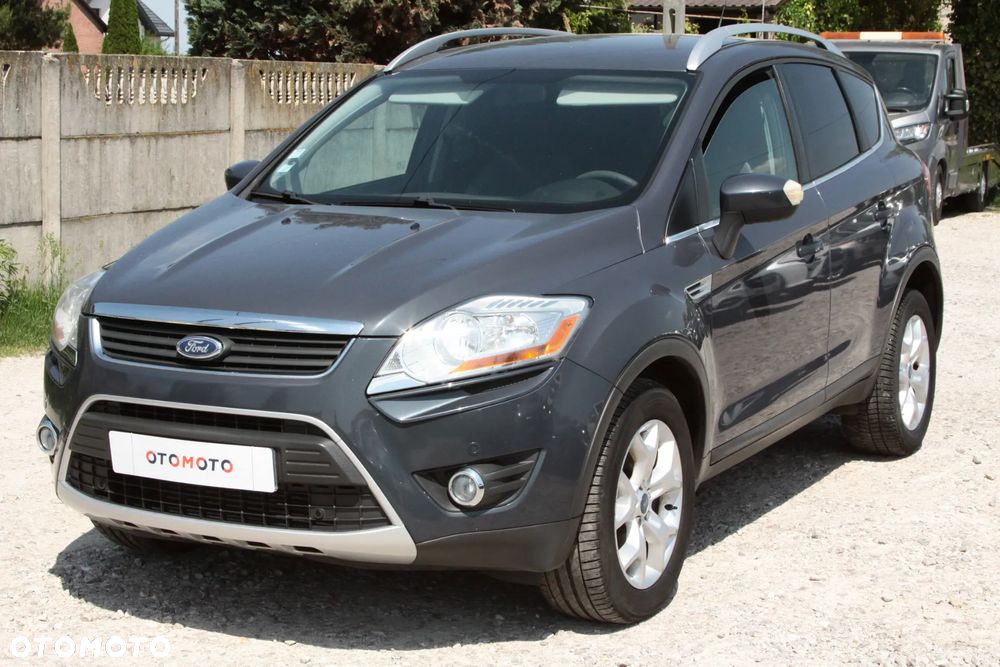Ford Kuga 2.0 TDCi 2x4 Titanium - 4