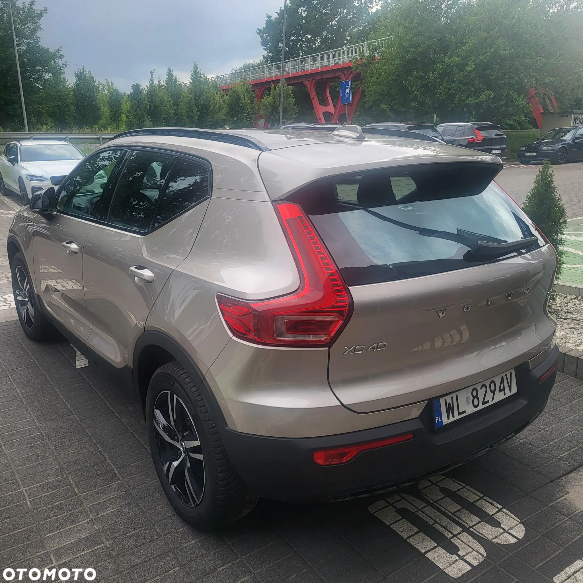 Volvo XC 40 B3 Plus Dark - 2