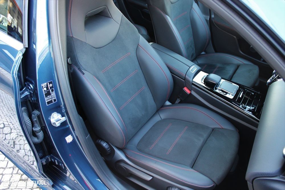 Mercedes-Benz A 200 d 8G-DCT AMG Line - 31