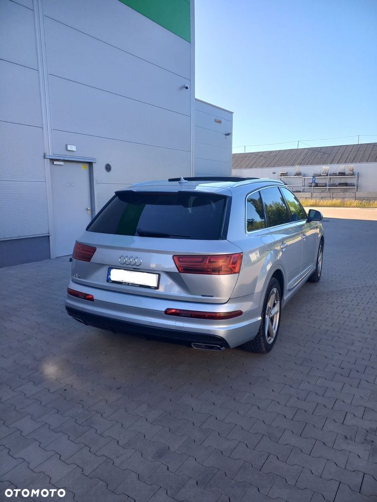 Audi Q7 - 9