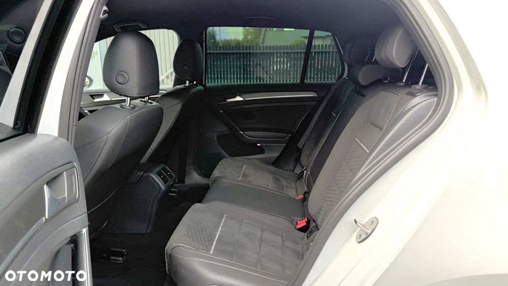 Volkswagen Golf GTD 2.0 TDI SCR DSG - 23