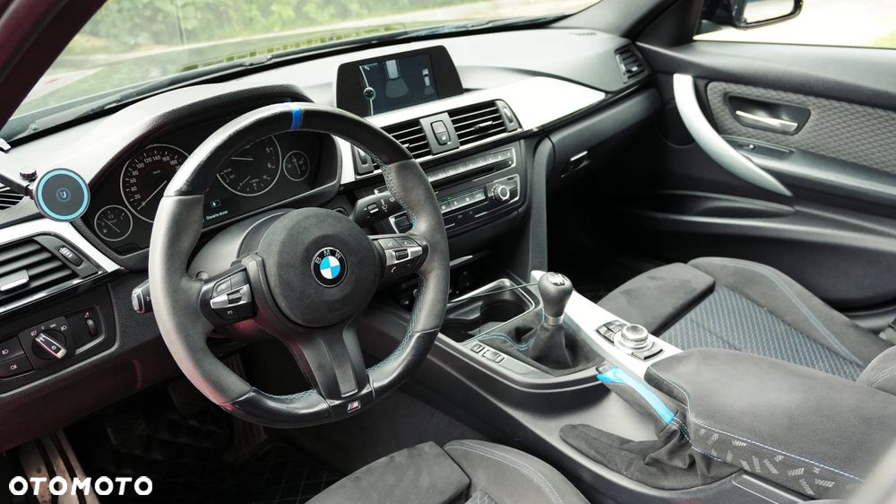 BMW Seria 3 318d M Sport EU6 - 15