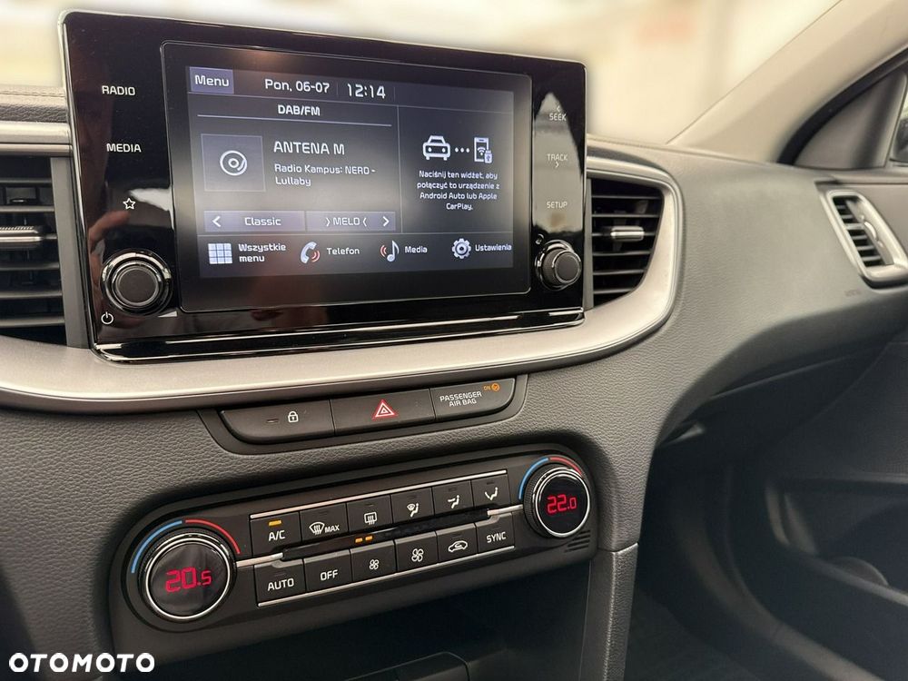 Kia Ceed - 27