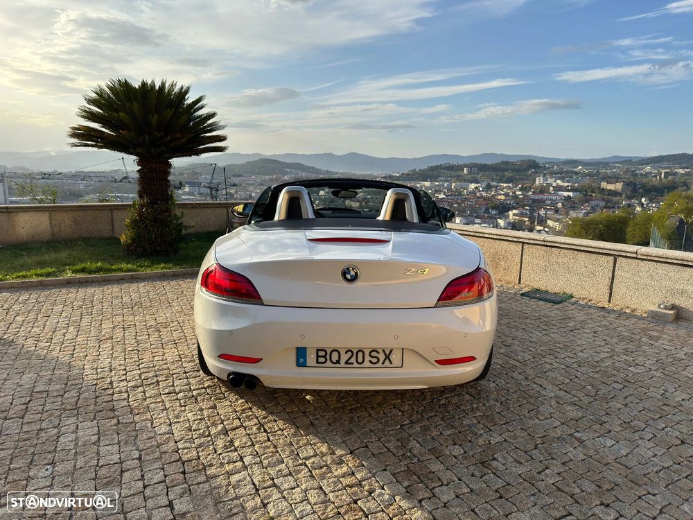 BMW Z4 sDrive20i - 11