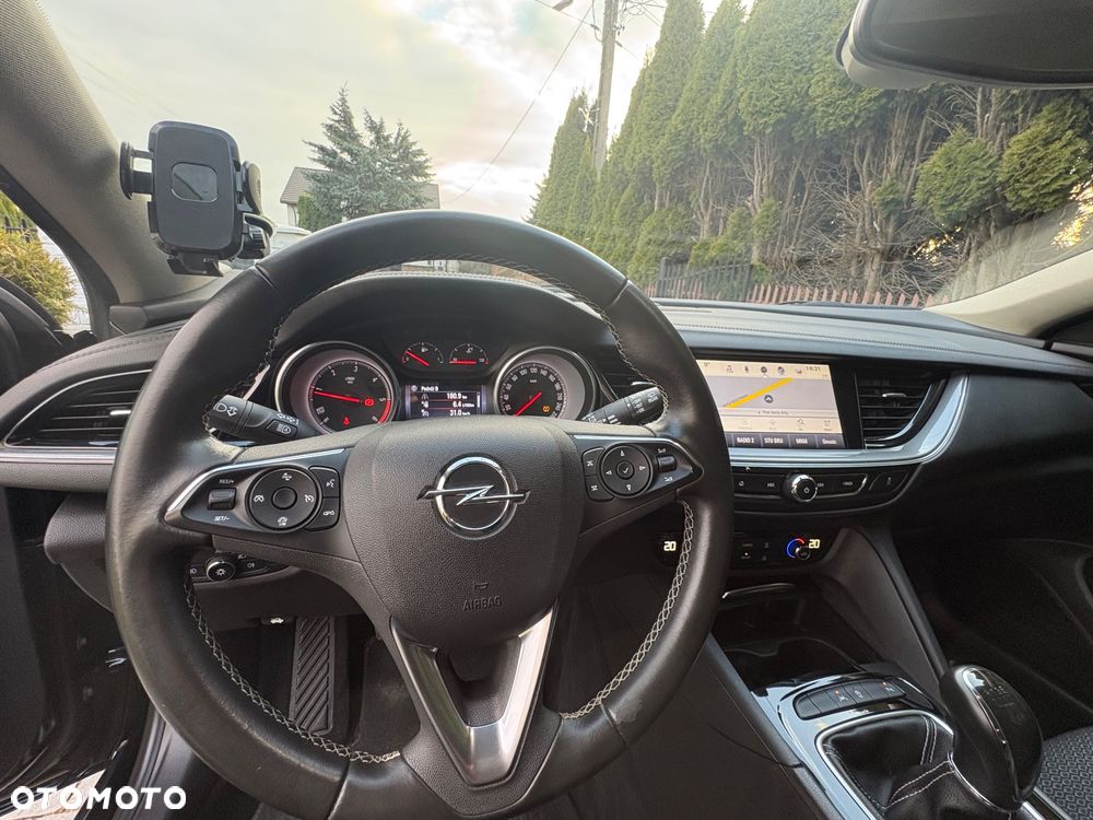 Opel Insignia - 9