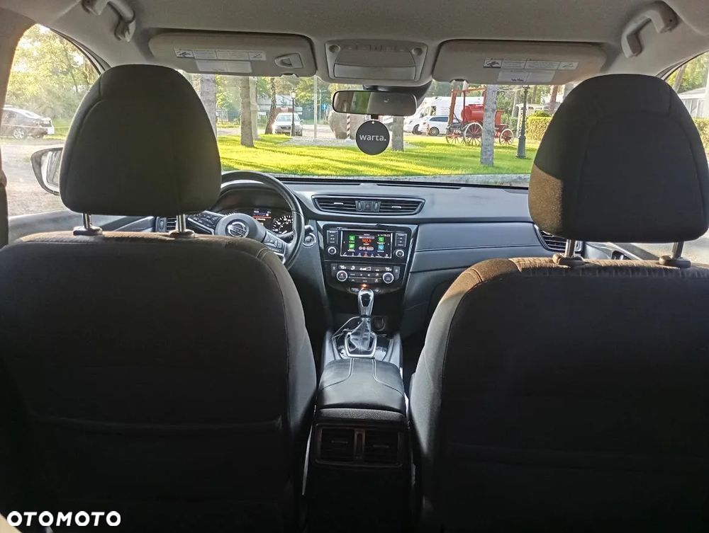 Nissan Rogue - 10