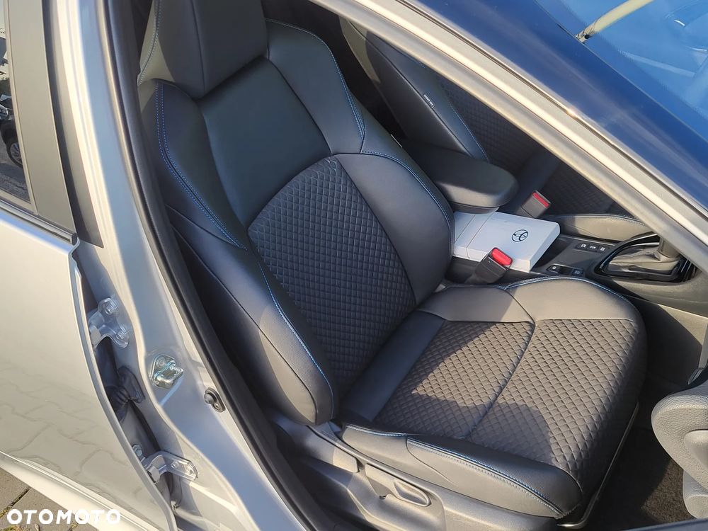 Toyota Yaris Hybrid 1.5 Premiere Edition - 11