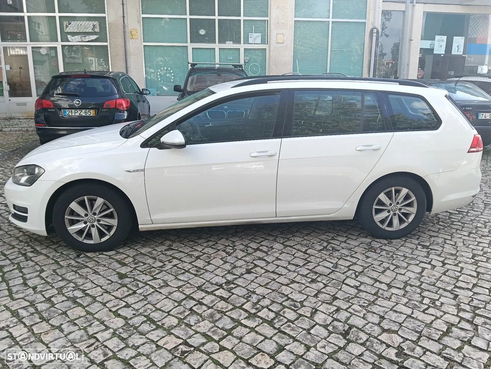 VW Golf Variant 1.6 TDi BlueMotion Confortline - 23