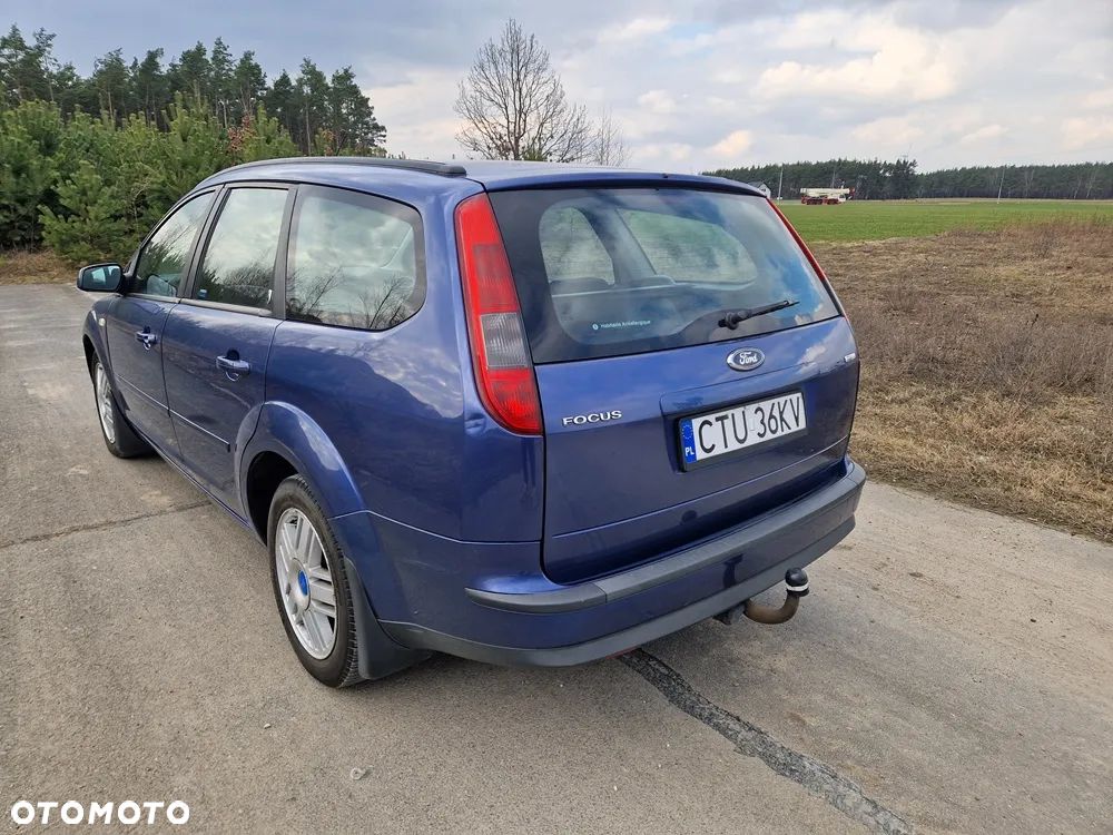 Ford Focus TDCi Ghia - 8