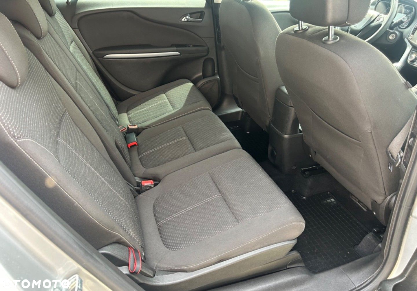 Opel Zafira - 16