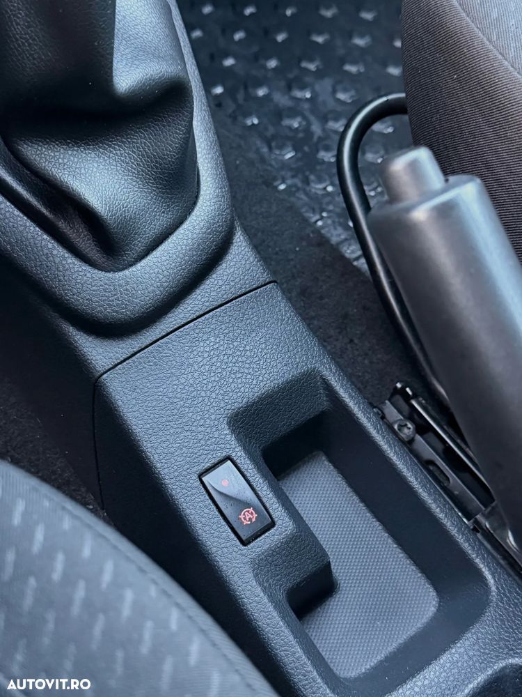 Dacia Logan 0.9 TCe Ambiance - 21