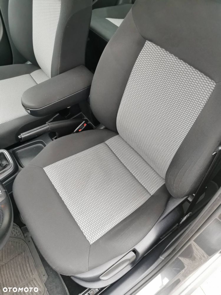 Volkswagen Polo - 9