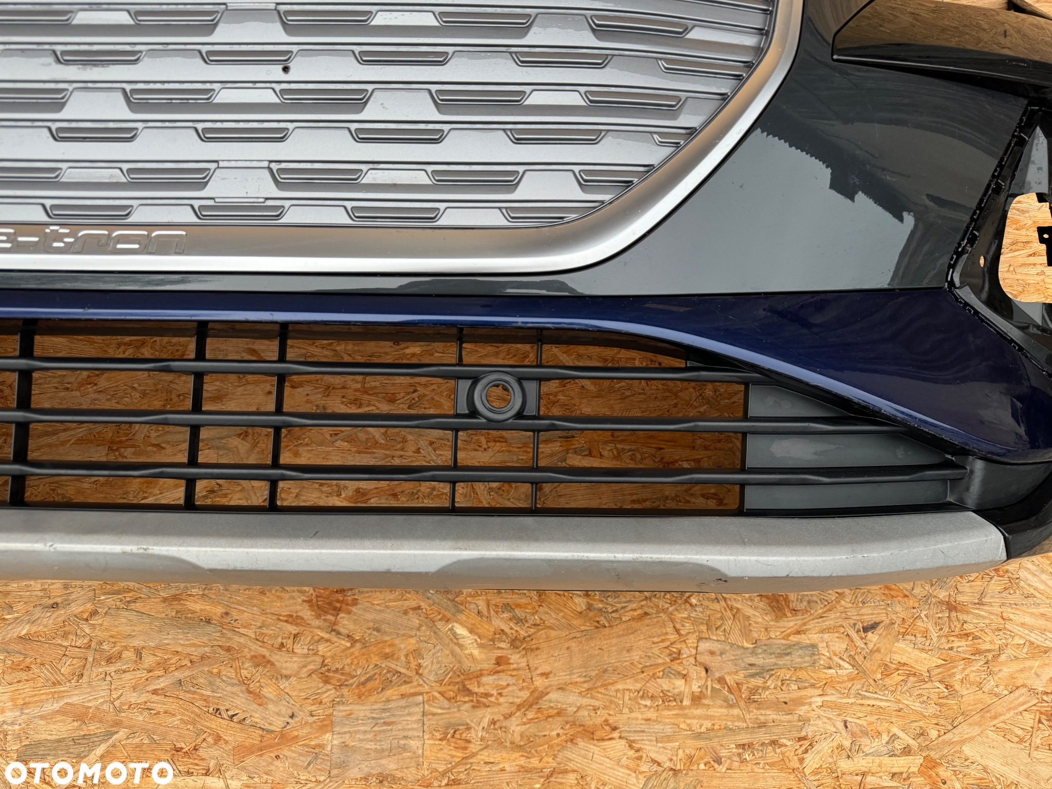 ZDERZAK PRZÓD PRZEDNI AUDI Q4 E-TRON GRILL RAMKA LISTWA NAROŻNIK PRAWY LEWY SPOILER DÓŁ KRATKA  89A807725A 89A807438 89A807437 89A807061A 89A807683 89A807733 89A853653A ORYGINAŁ - 8