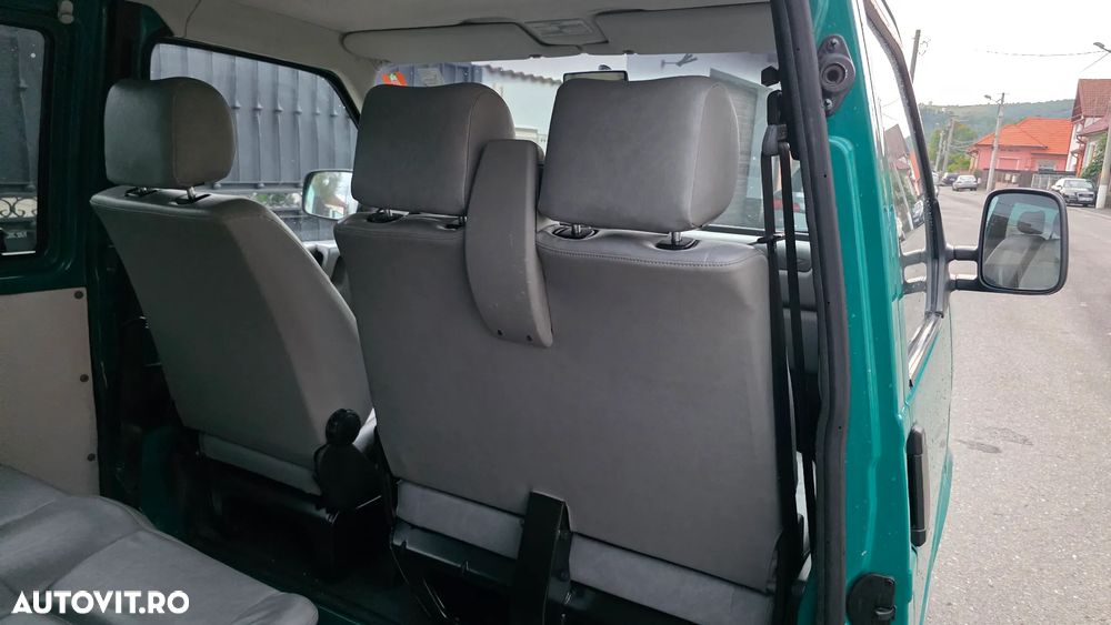 Volkswagen Transporter Caravelle Syncro 7DC2Y5 - 7