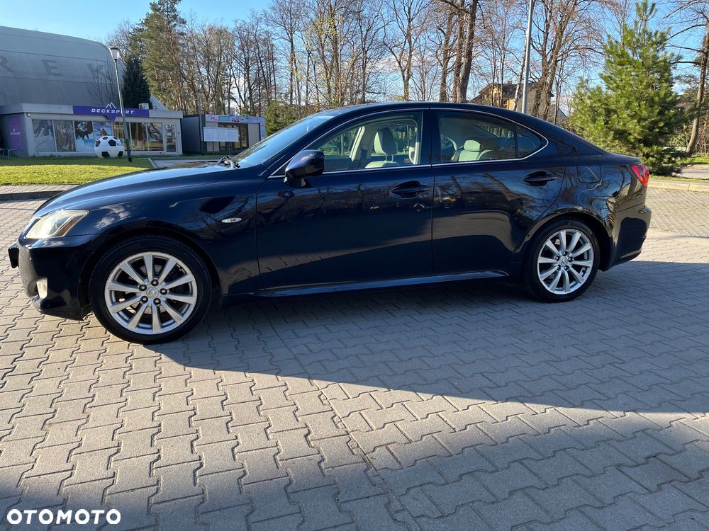 Lexus IS 250 Prestige - 3